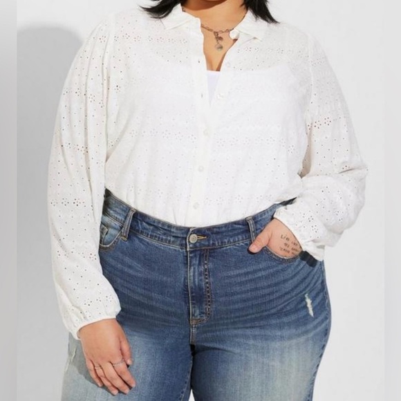 NWT Torrid Women’s Plus Size Eyelet Button Up Long Sleeve Shirt Size 4 W… - Picture 1 of 8